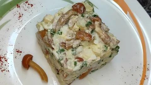 Салат с грибами